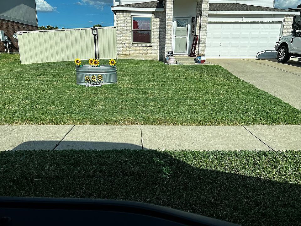 2nd image of 2506 Waterfall Dr