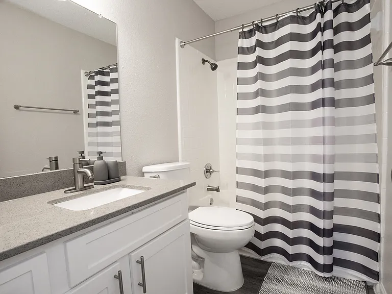 Serena Vista — Photo 29