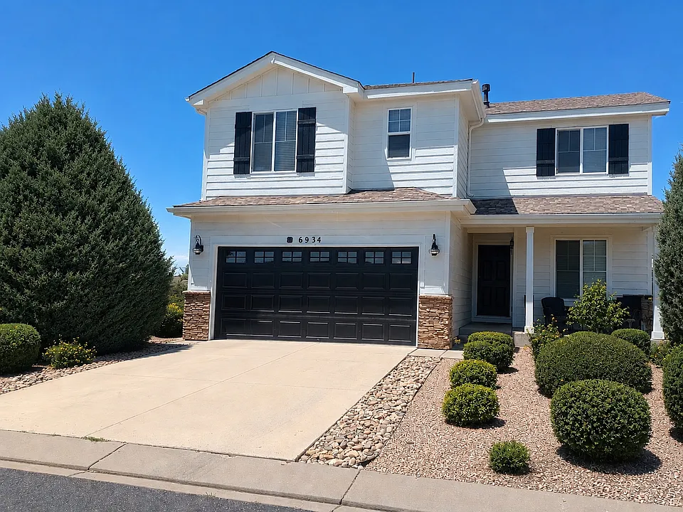 6934 Harrier Dr