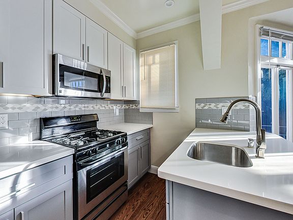 3rd image of 355 Laguna St APT 3