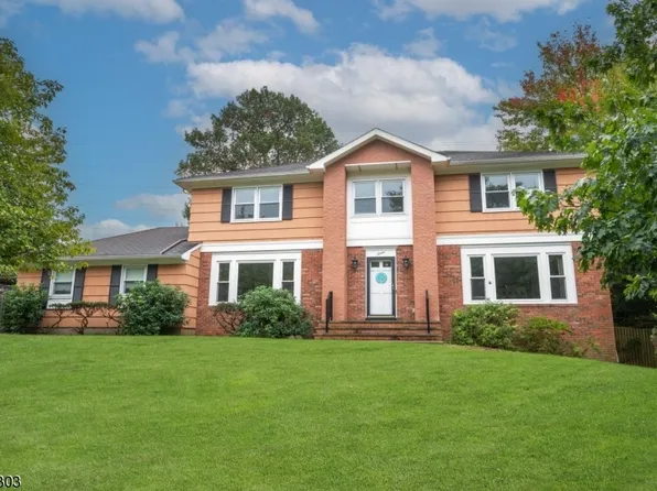 7 Twin Brook Rd, West Caldwell Twp., NJ 07006