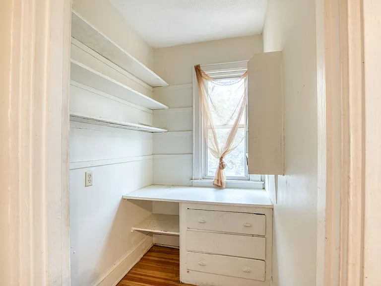 429 New Britain Ave #2 — Photo 7