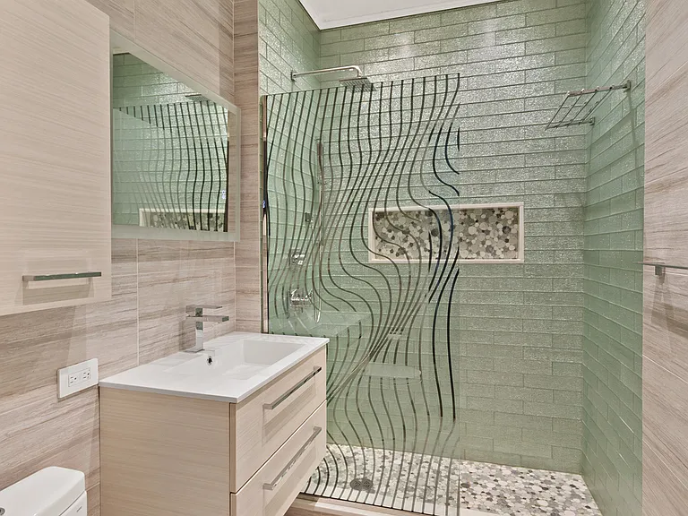 247 W 46th St #207 — Photo 5