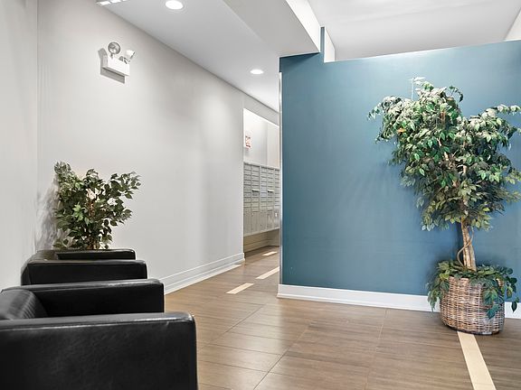 3rd image of 3201 W Leland Ave #17