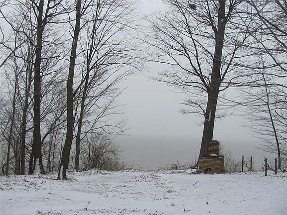 2nd image of 10612 Edgewood Dr