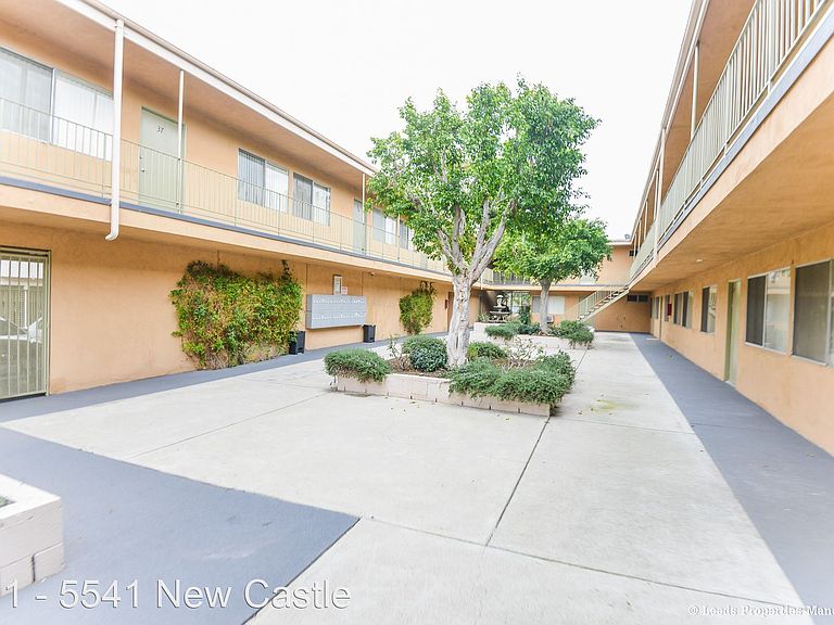 5541 Newcastle Ave. Apartments - Encino, CA | Zillow