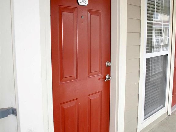 4th image of 2748 McKnight Crossing Ct