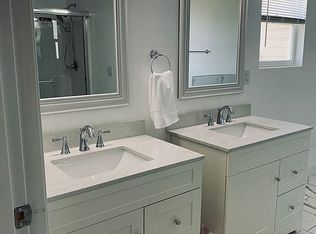 2104 Sunflower St, Perry, IA 50220