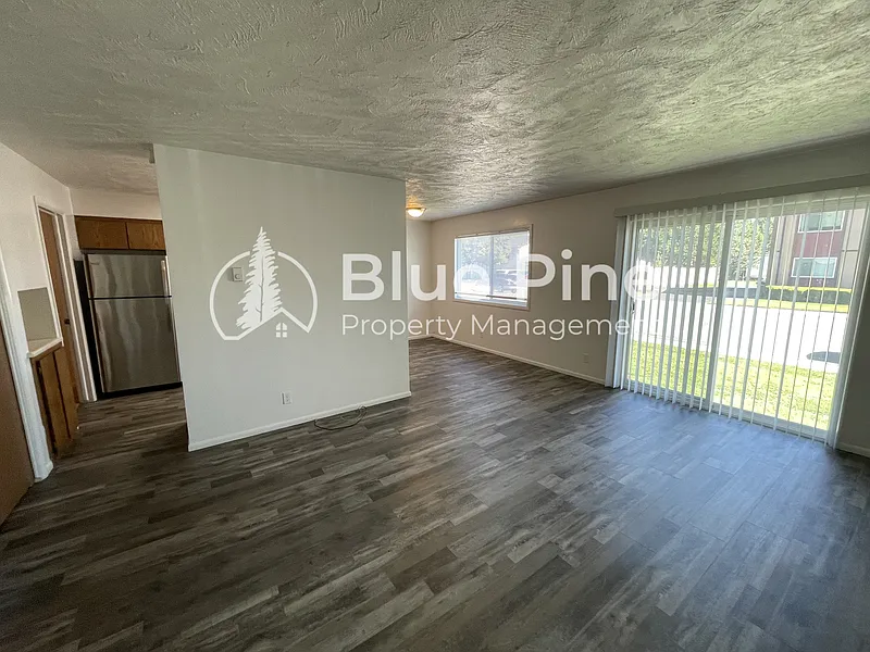 2 bed, 2.0 bath, 1040 sqft, $995 — Photo 4