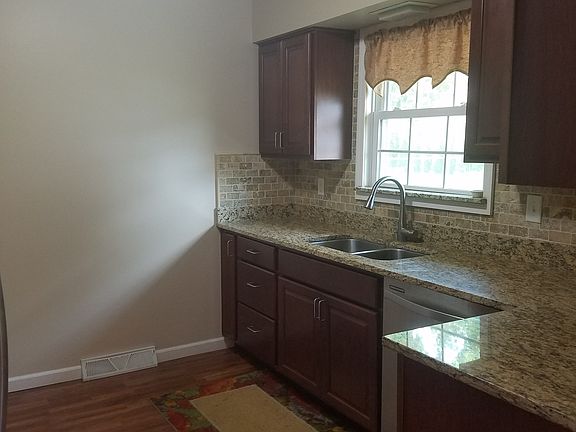 2nd image of 558 Cherry Valley Dr