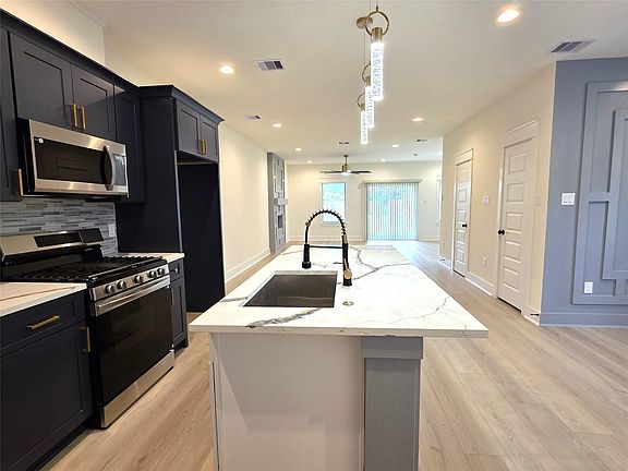 2nd image of 19539 Dunbar Ave #B