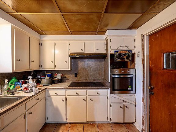 4th image of 7718 Dillon St