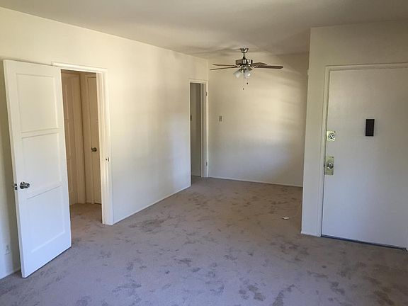 5th image of 1375 N Los Robles Ave APT D