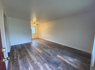 830 14th St NE, Salem, OR 97301