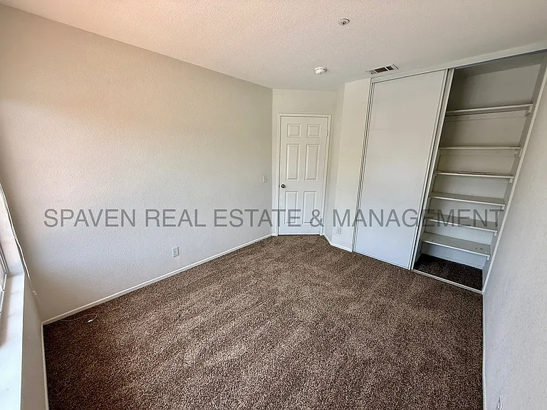 7689 Canberra Way — Photo 10