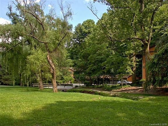 2nd image of 1755 Haywood Manor Rd #14-A