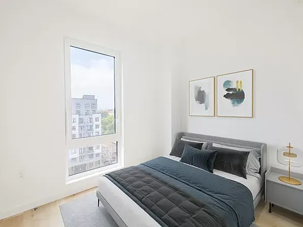 1889 Atlantic Avenue image 5 of 28