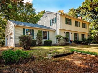 214 Hillfield Rd, Hamden, CT 06518