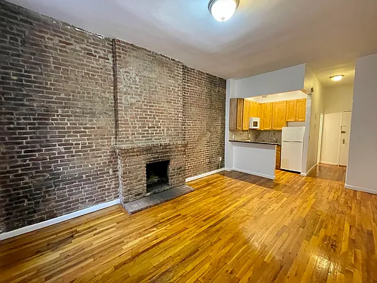 Rented by CNYC Apartments | media 25