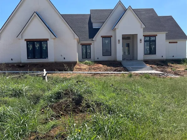 3104 Woodland Ct, Gainesville, TX 76240