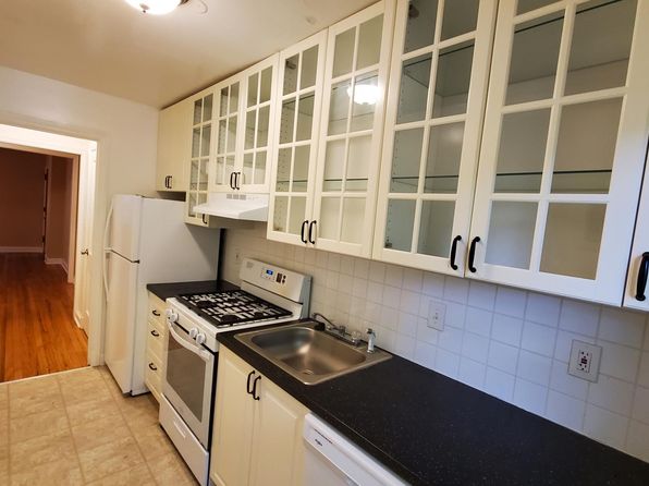 511 Silver Spring Ave APT 2