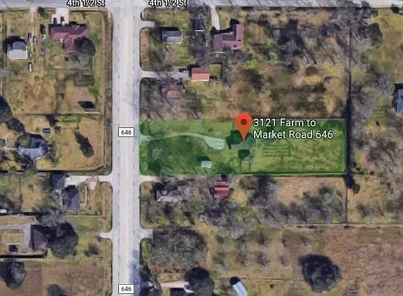 Let's talk location... and space! This is a multi-zoned property located in a growing part of Santa Fe. Very convenient to schools, NEW shopping and restaurants, and major roadways (but not too close!)