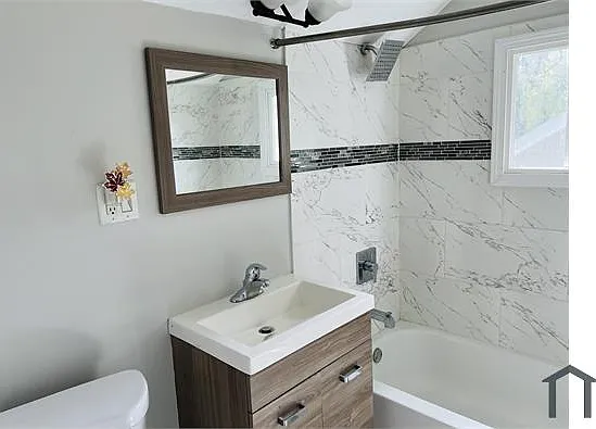 653 Curry Ct — Photo 5