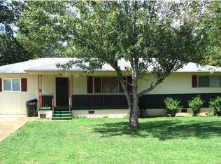 14 Stovall St, Fort Oglethorpe, GA 30742