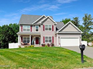 905 Ridgeview Circle, Castleton On Hudson, NY 12033