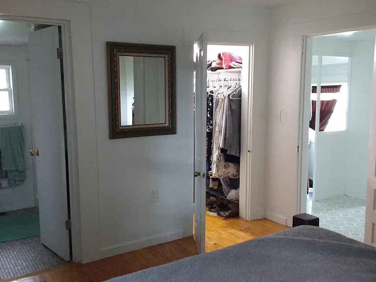 814 W Howe St — Photo 9