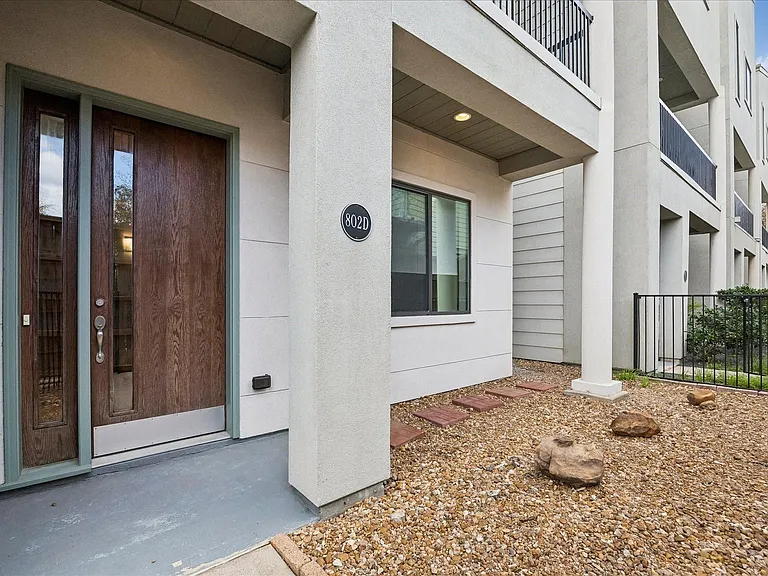 802 Waverly St #D — Photo 12