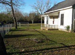 3708 Lark Ln, Victoria, TX 77901