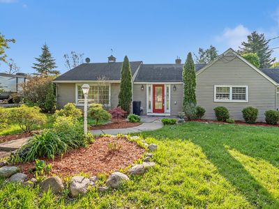 2450 Covert Rd, Burton, MI, 48509