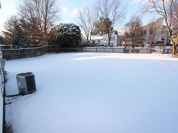 2nd image of 1600 Nathan Ln