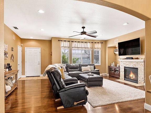 5th image of 1113 Hailey Dr