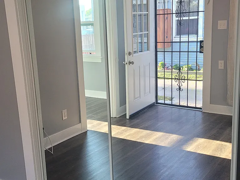 112 S Fir Ave — Photo 5