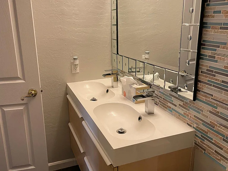 W Carla Vista Dr — Photo 11