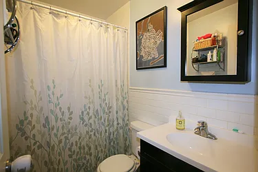 Rented by R New York