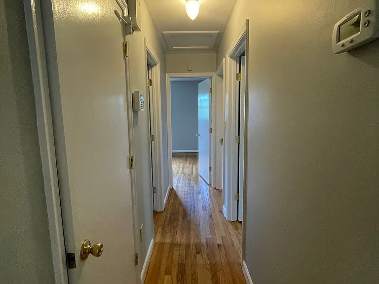 1139 Ardmore Dr — Photo 5