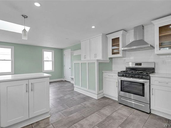 5th image of 25 Sheldon Ave
