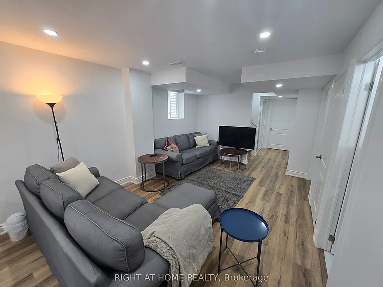 458 Bergamot Ave #BASEMENT — Photo 12