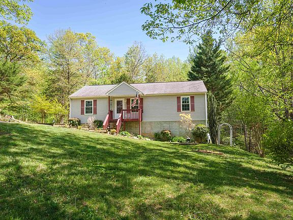 2nd image of 751 Jonquil Rd