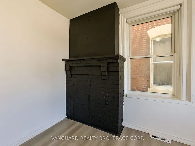 103 Mulcaster St #1 — Photo 30