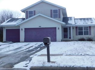 3945 Old Gate Rd, Rockford, IL 61109