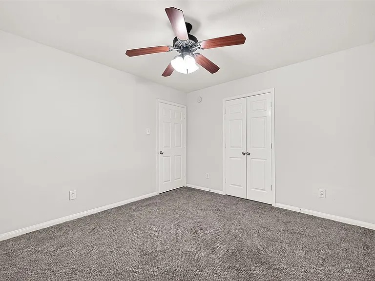 6030 Wildbriar Ln — Photo 37