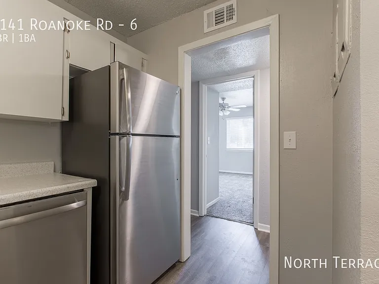 4141 Roanoke Rd #6 — Photo 4