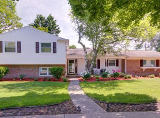 3800 Colchester Rd, Lansing, MI 48906