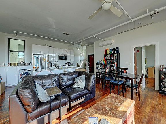 4th image of 204 Westminster St #5B