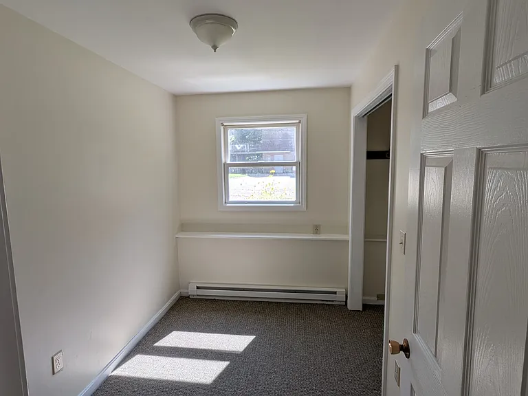 48F Mansfield Ave — Photo 7