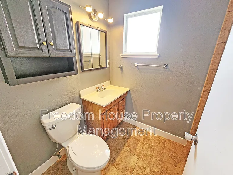 5409 Mountain View Dr — Photo 10